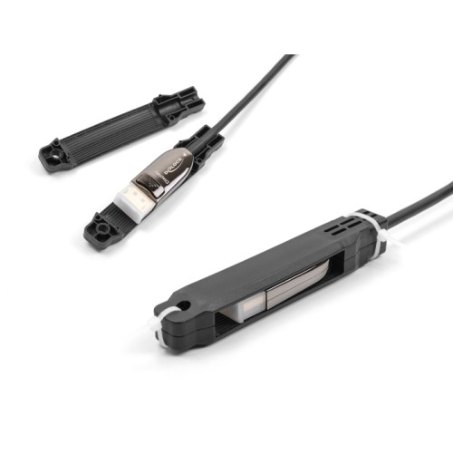 Delock Wire Puller for active optical cable