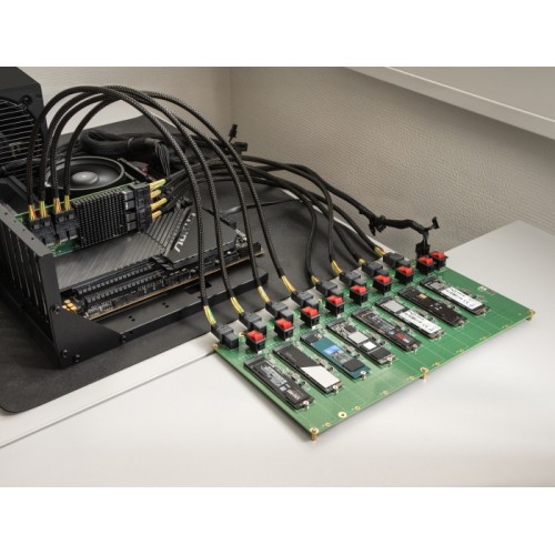 Delock M.2 Test Board for 8 x M.2 NVMe Key M SSD with SFF-8643 connector