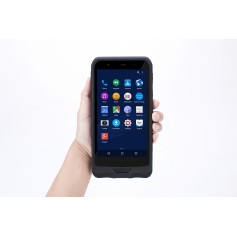 Tablet industriale 6" IP67 con touchscreen capacitivo